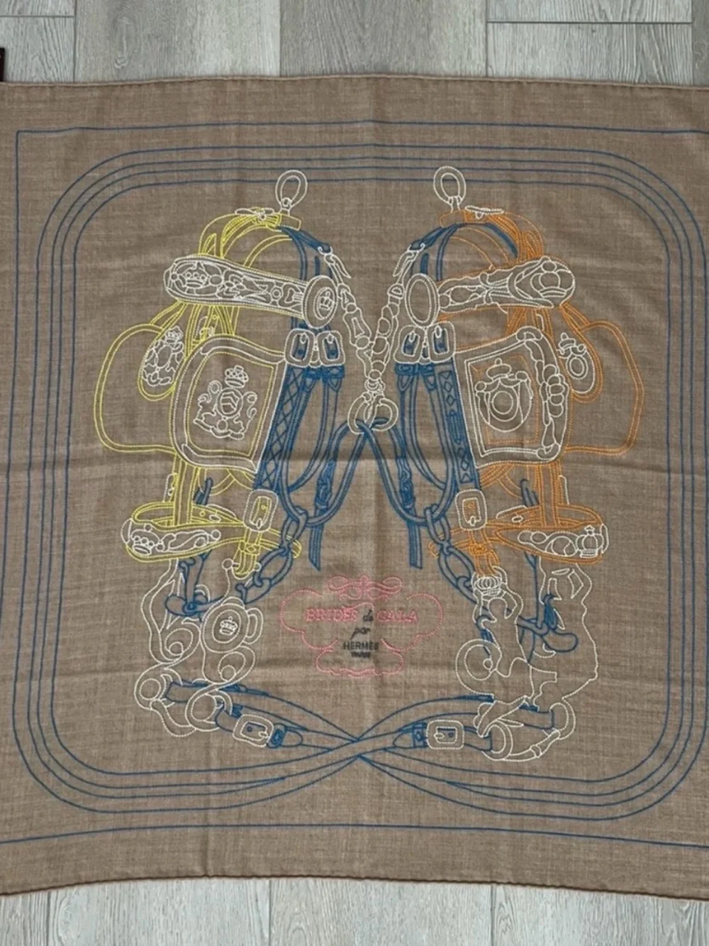 Holiday price drop Brand new Brides de Gala Brode au Fil scarf 90 - Picture 4 of 6